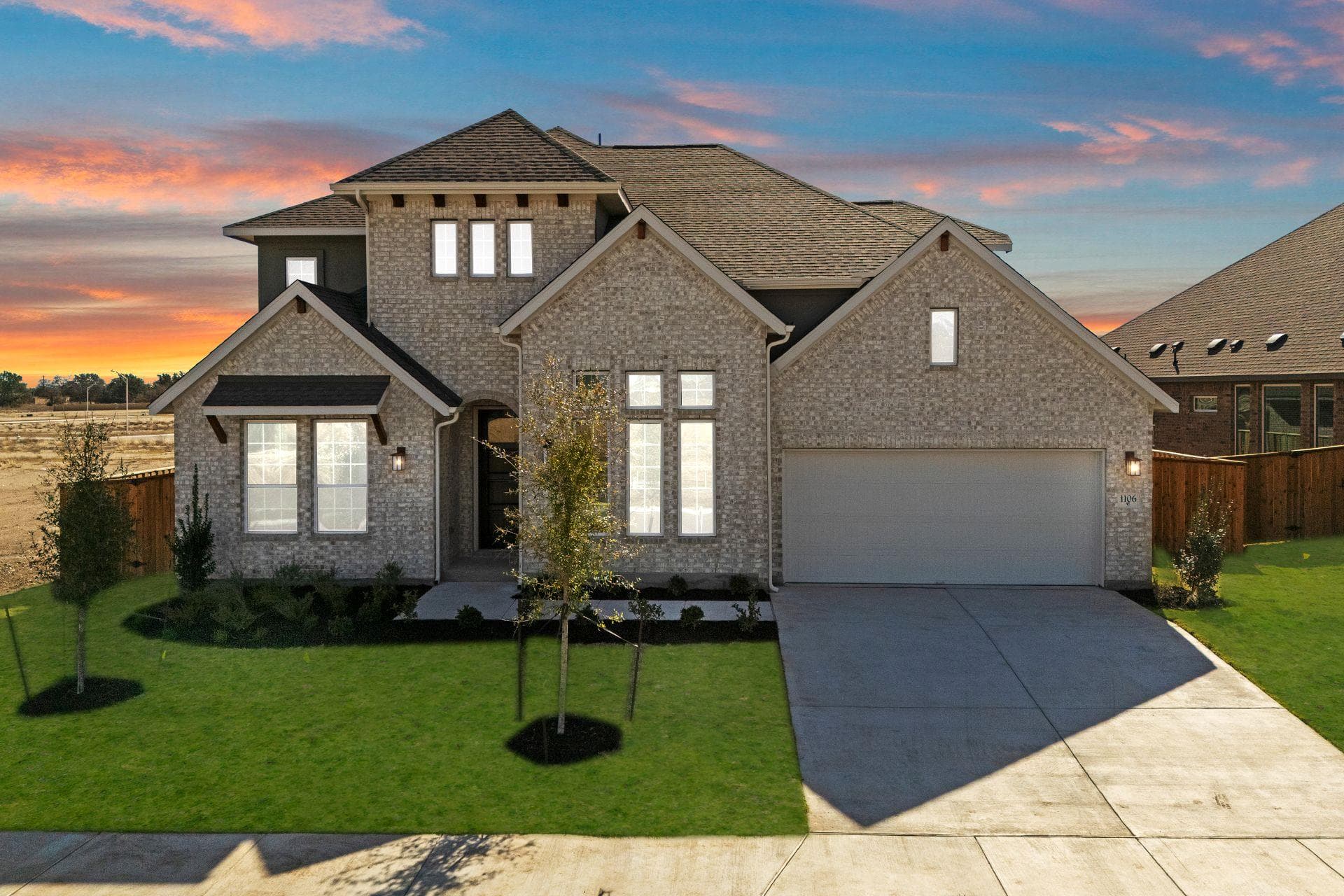 1106  Ellensburg Dr