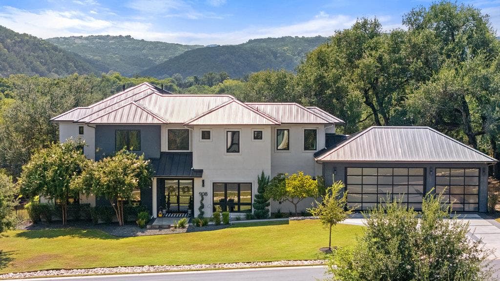 908  Cypress Grove Dr