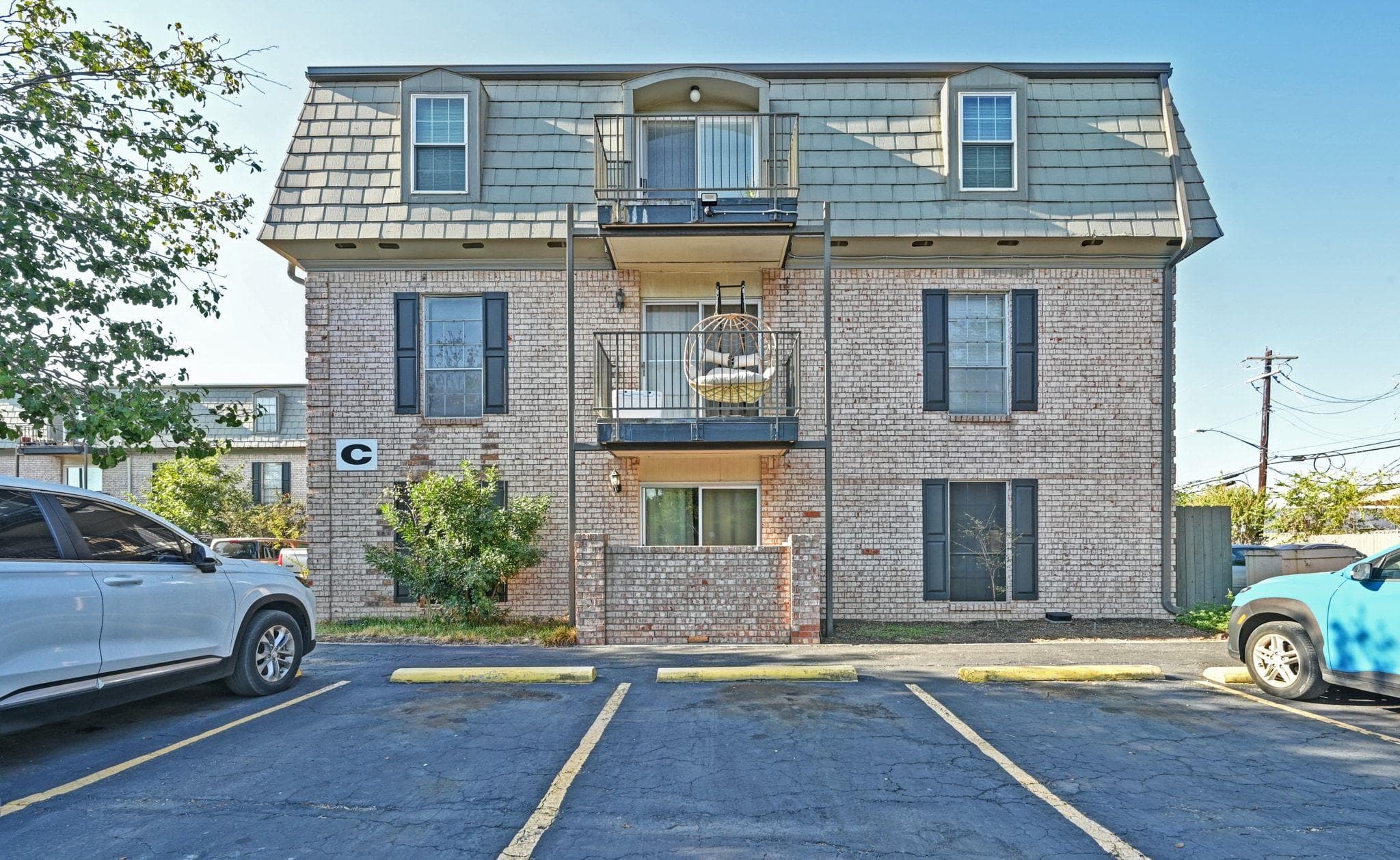 2425  Ashdale Dr  #28