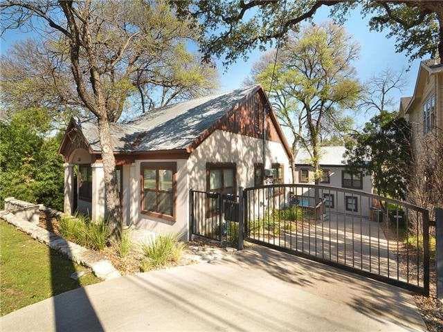802 E Dean Keeton St #B