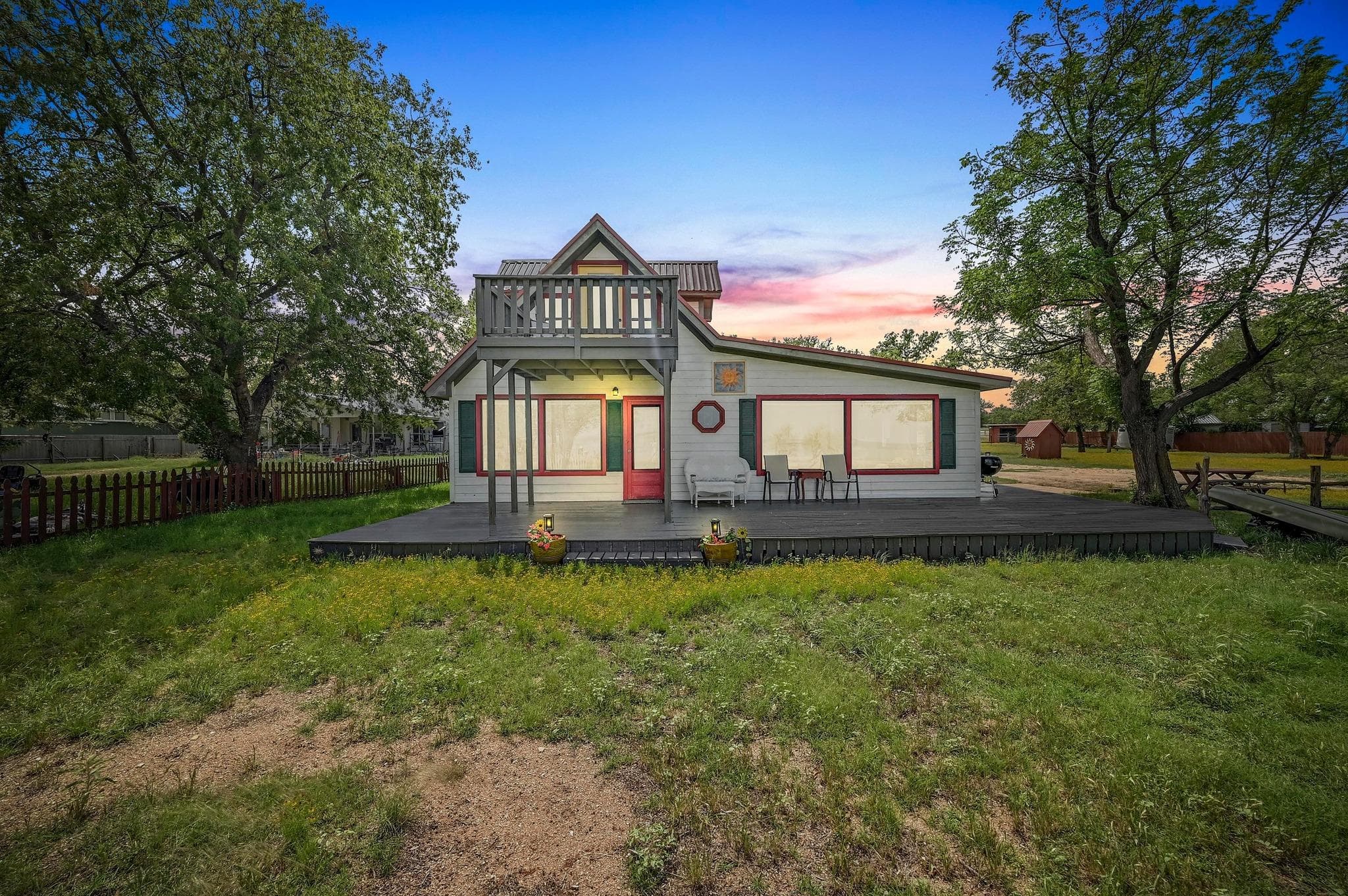 734  Island Dr