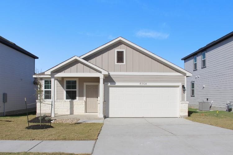 6508  Smarty Jones Ln