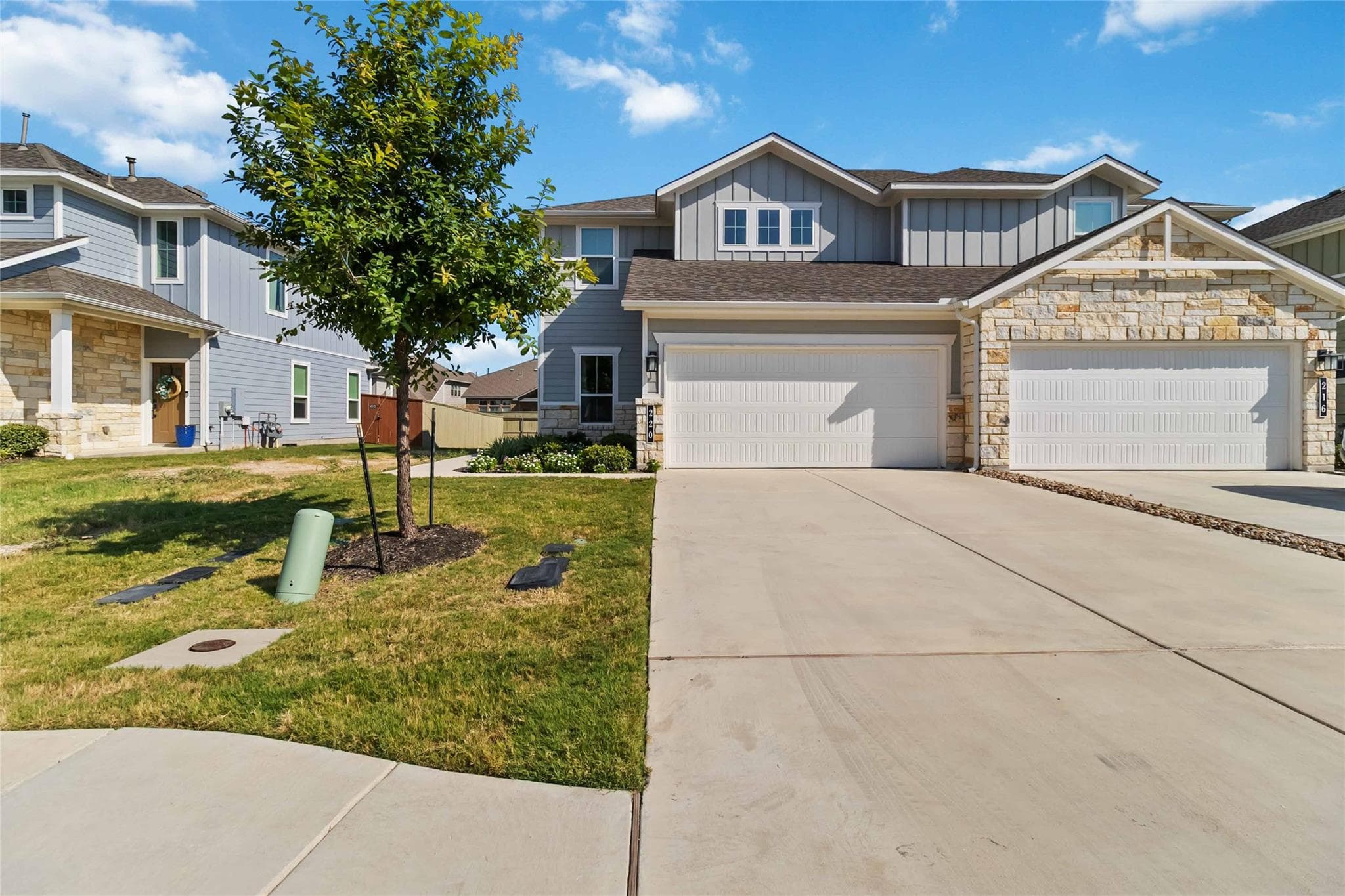 220  Mirabeau Way