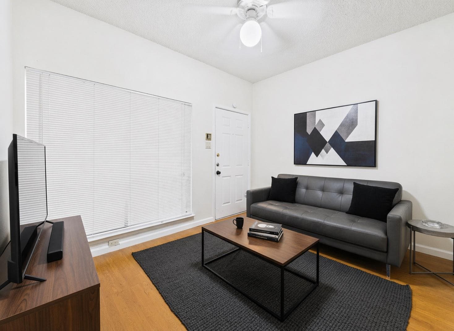 2815  Rio Grande St  #109