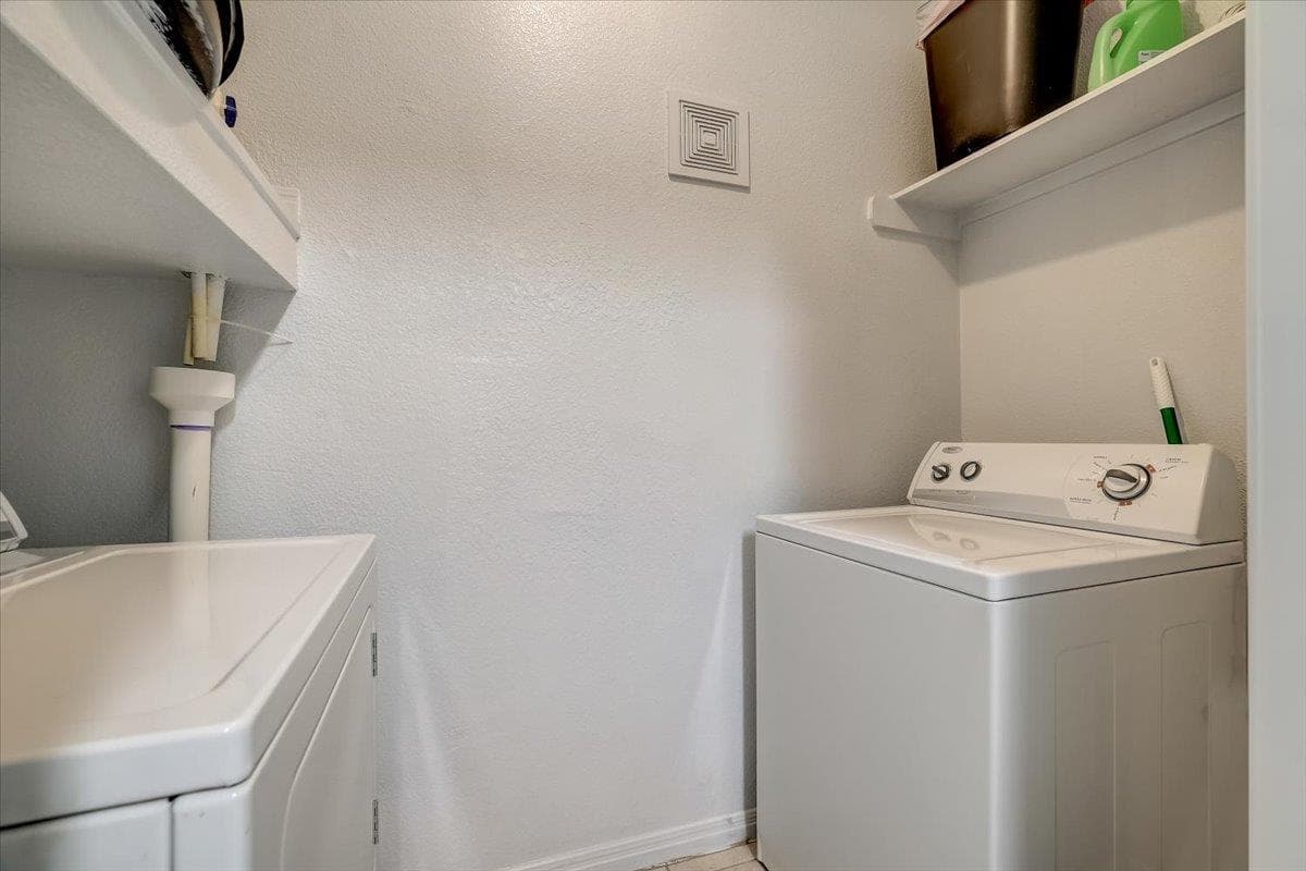 2515  Pearl None  #210