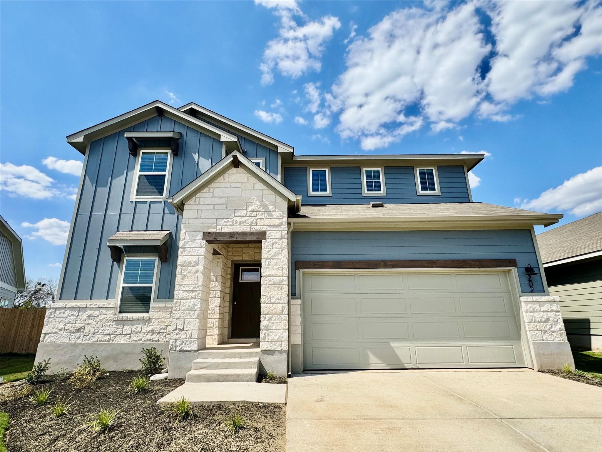 202  Coopers Hawk Crest None