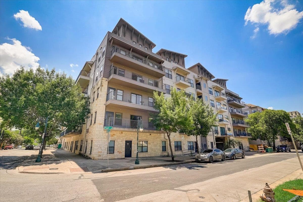 2515  Pearl None  #604