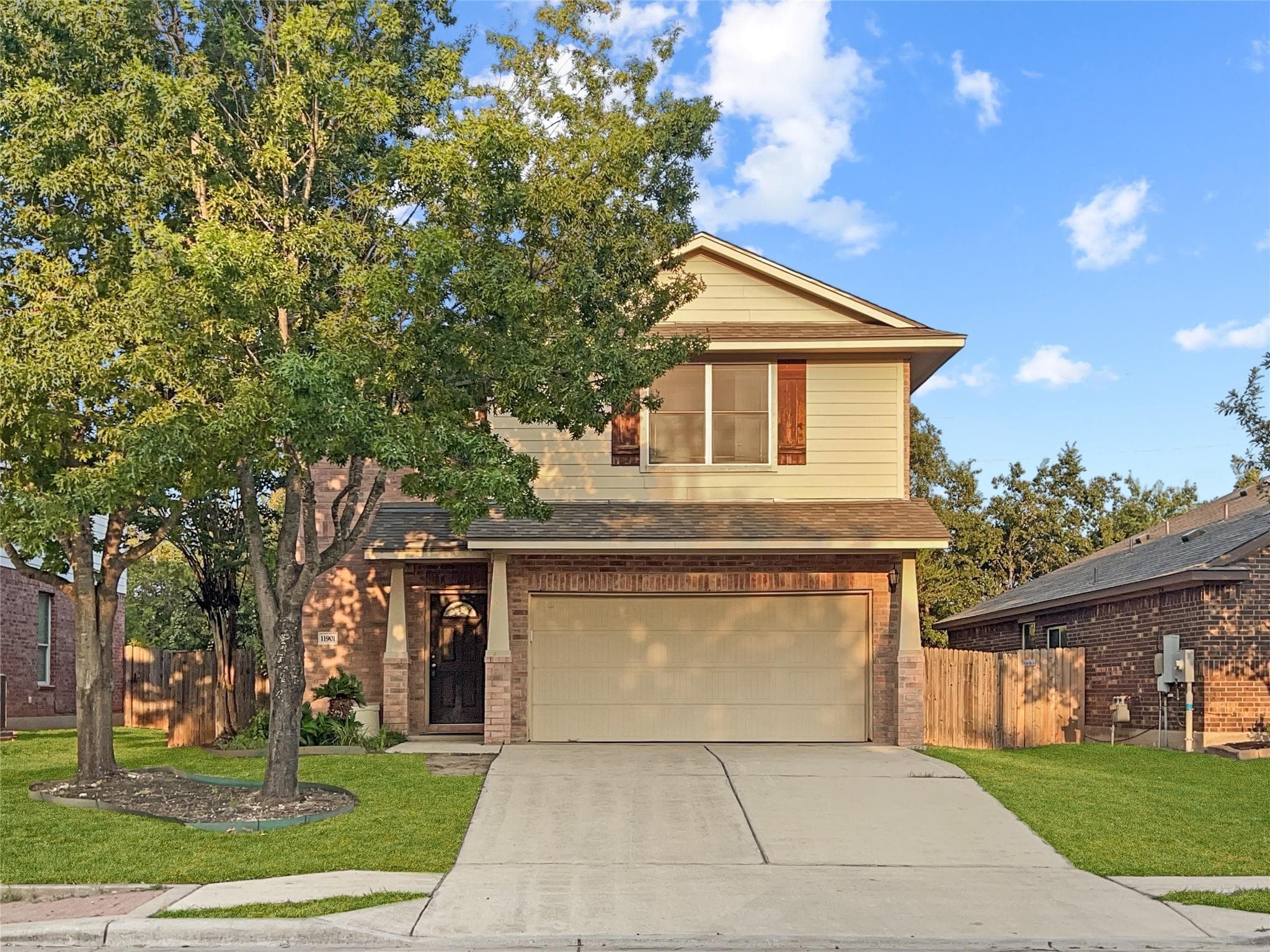 11901  Buzz Schneider Ln