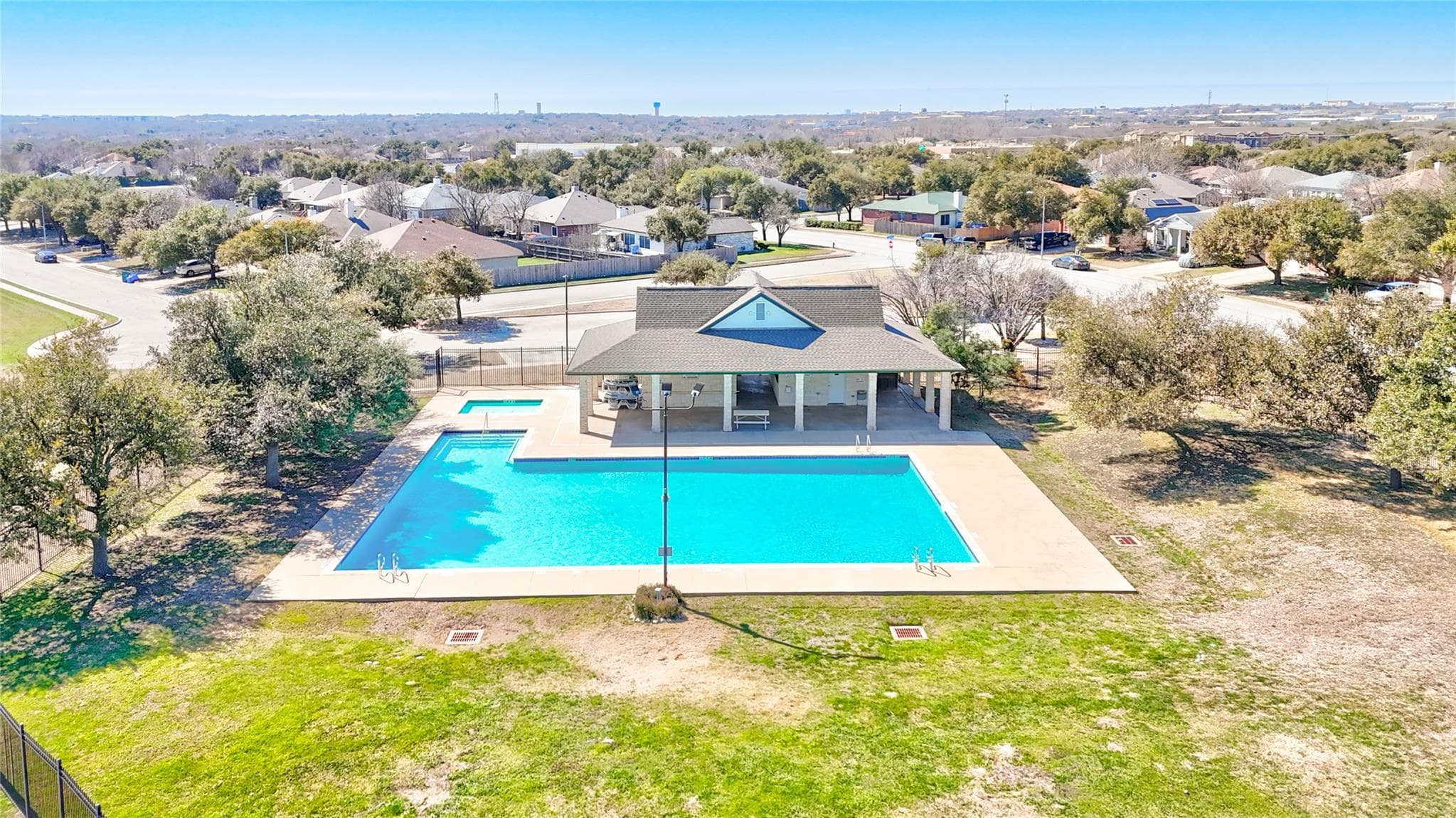 17616  Strontian Pass  