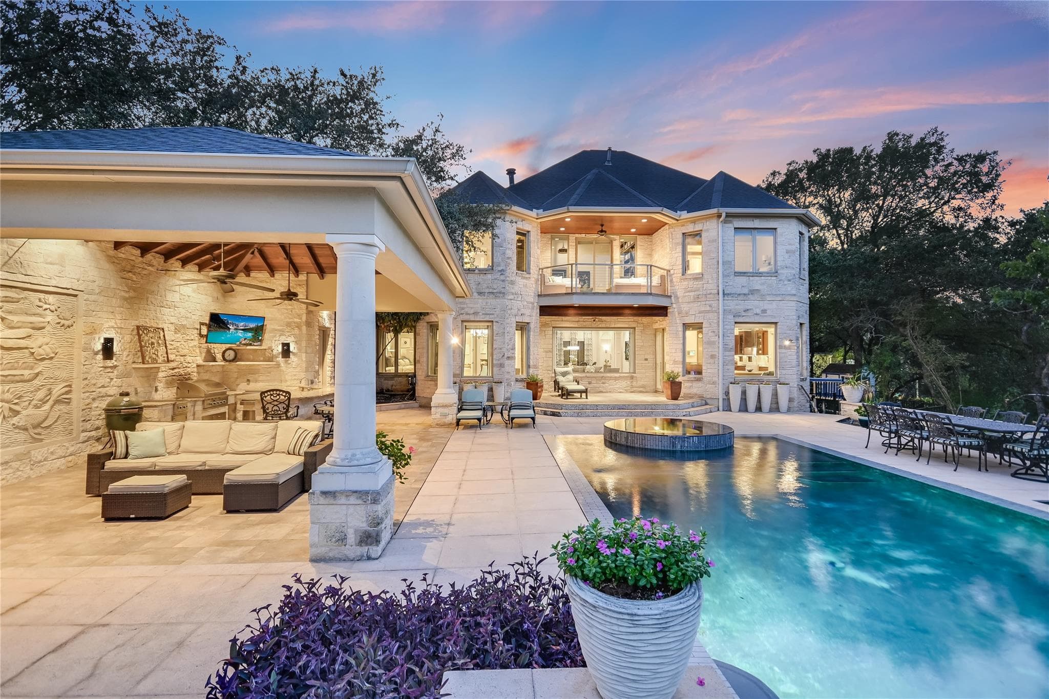 2701  Bartons Bluff Ln