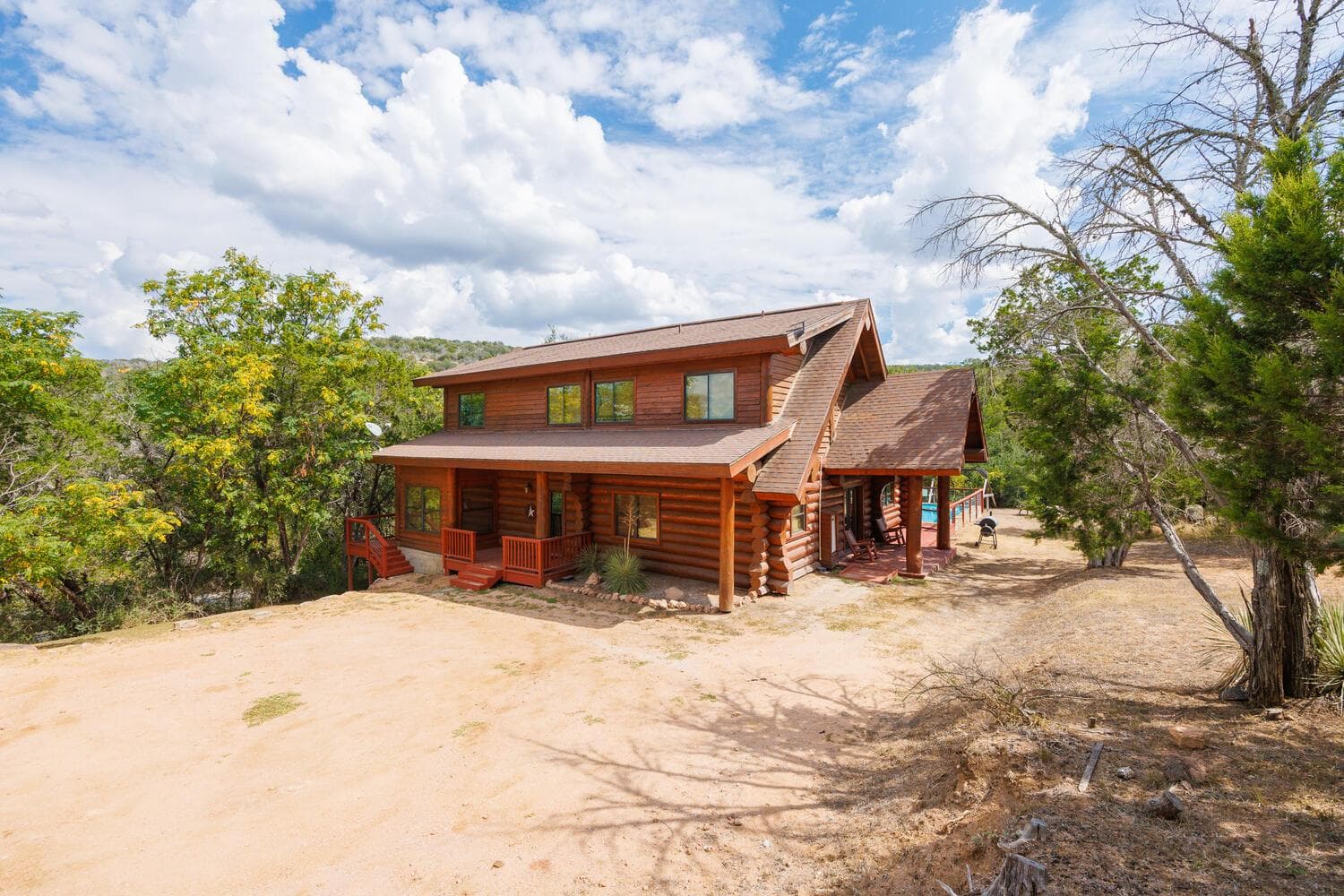 2550  FM 2342 None  #Hero's Hideaway