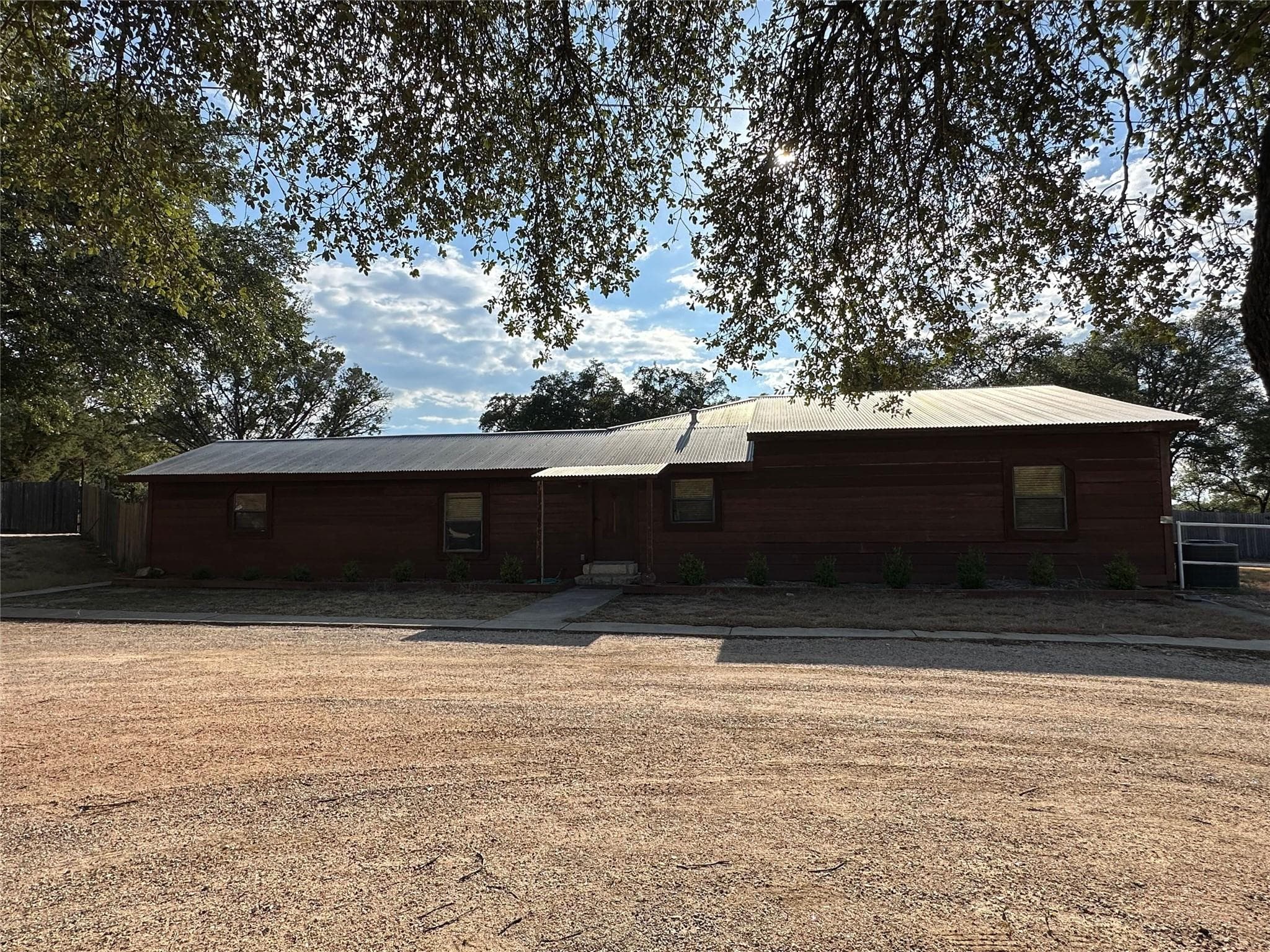 19605  Bee Creek Tavern Rd
