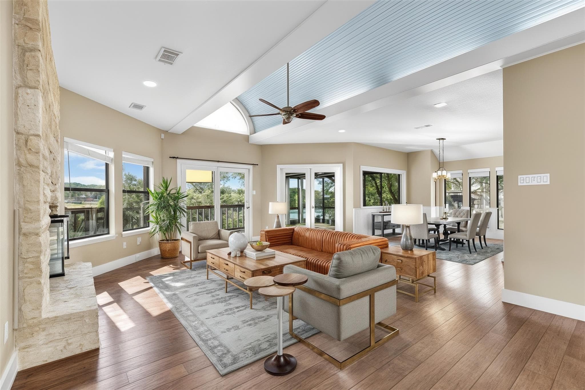 22012  Briarcliff Dr