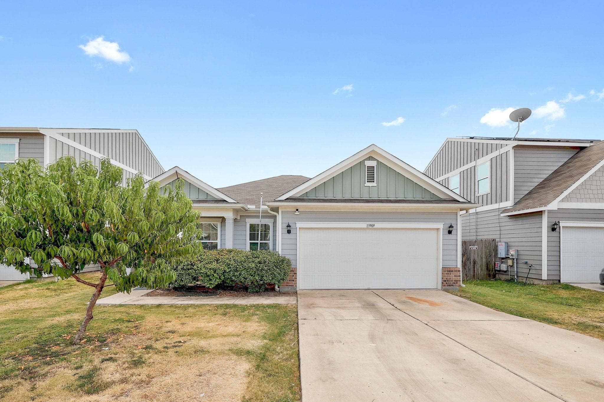 13909  Sherri Berry Way