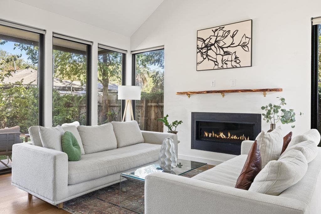 1913  Canterbury St  #2