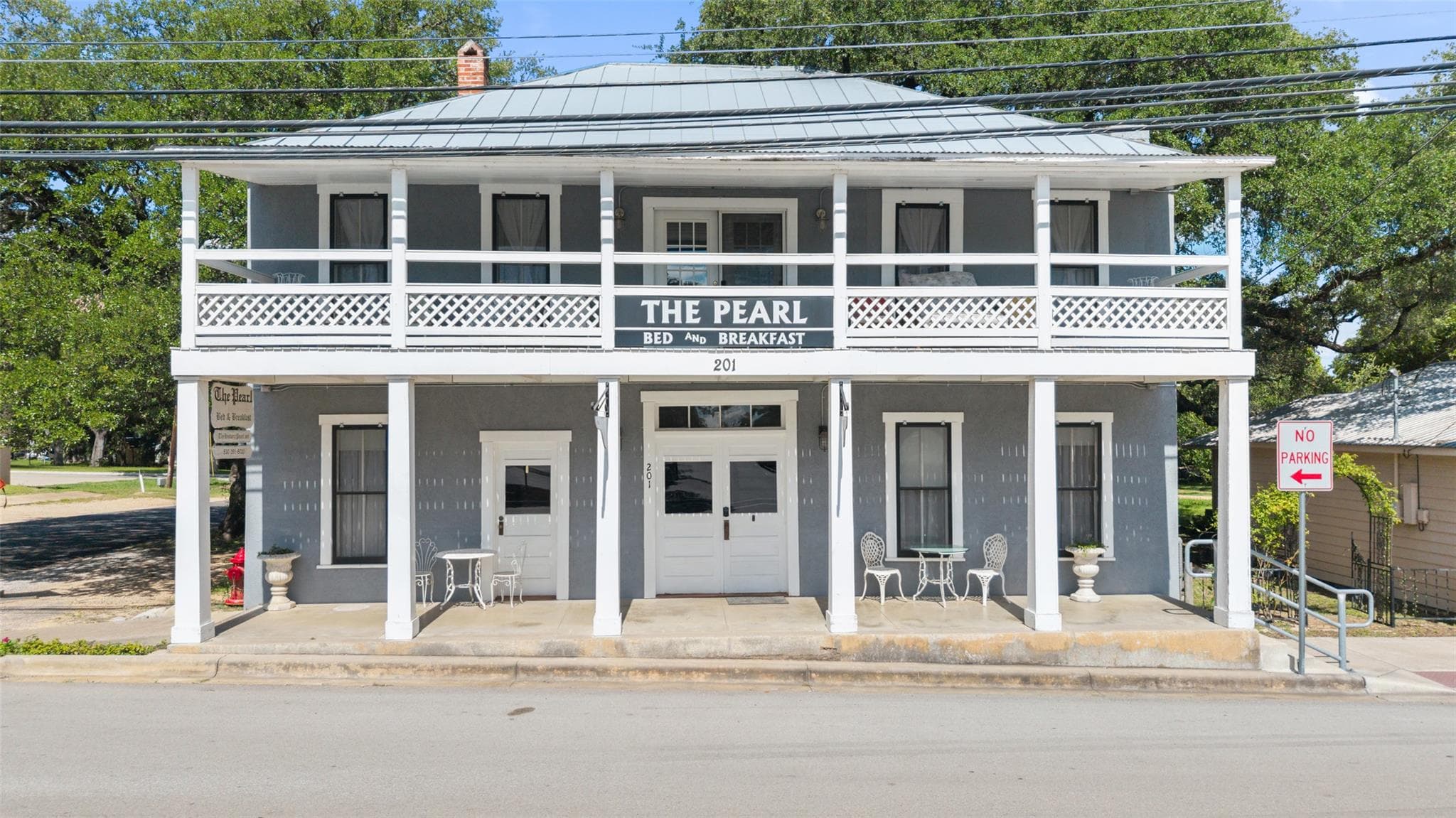 201 N Nugent Ave