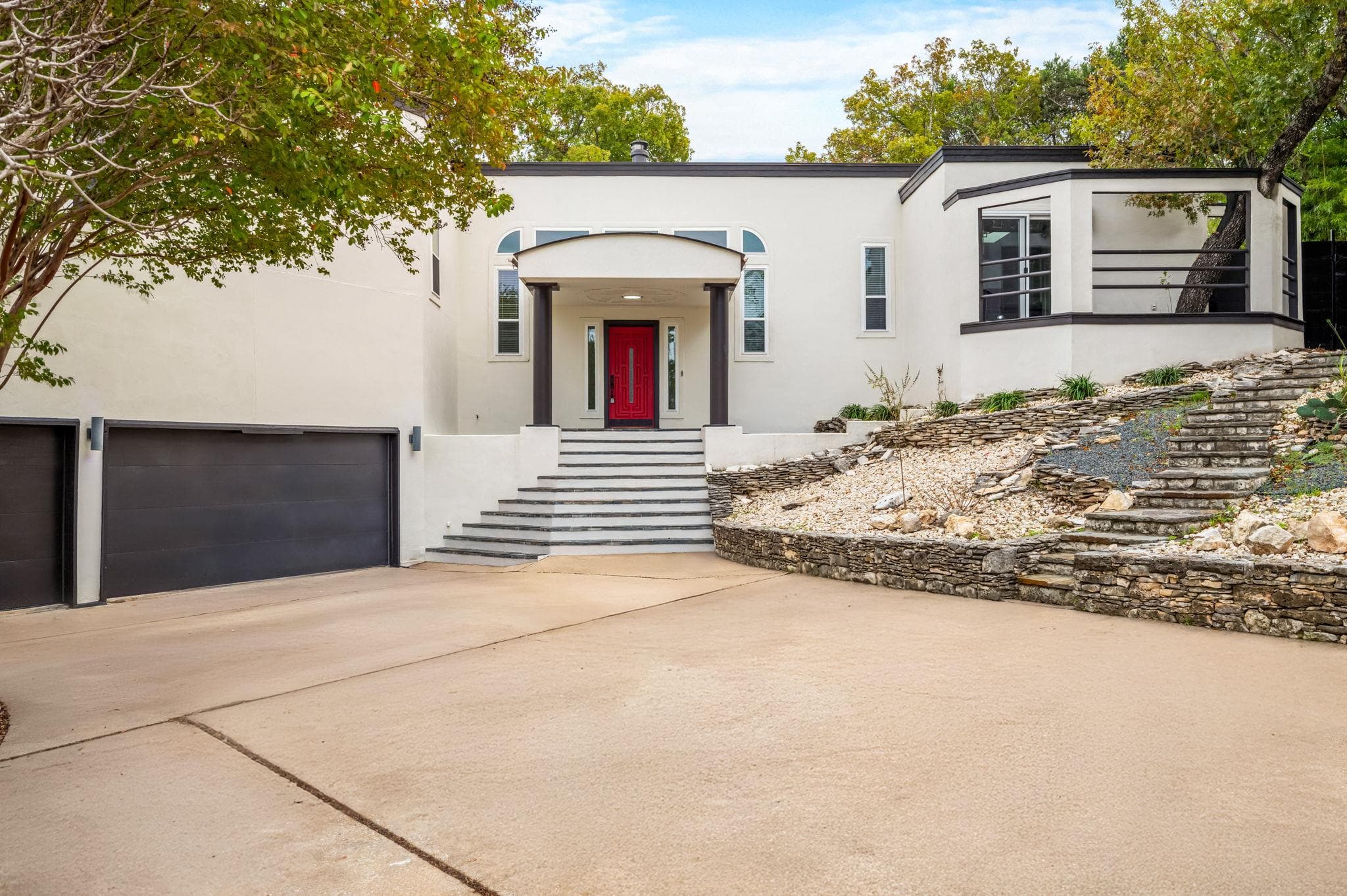 304  Palos Verdes Dr