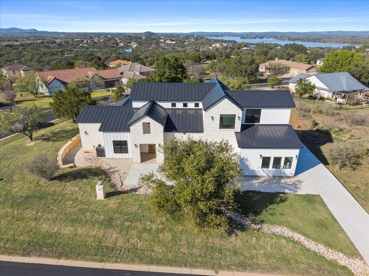 102  Mountain Home Rd