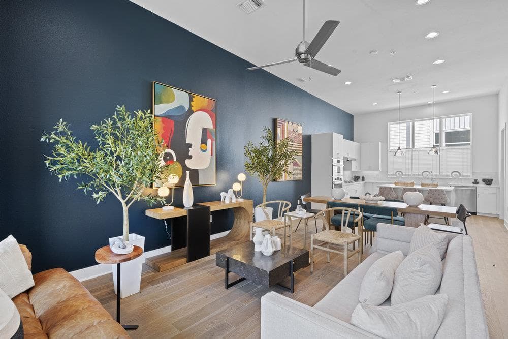 2805  McCurdy St  #4