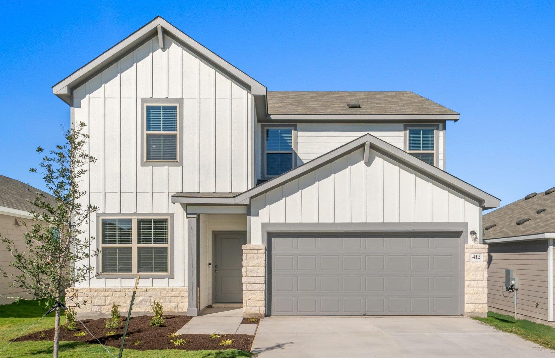 412  Paradise Canyon Dr