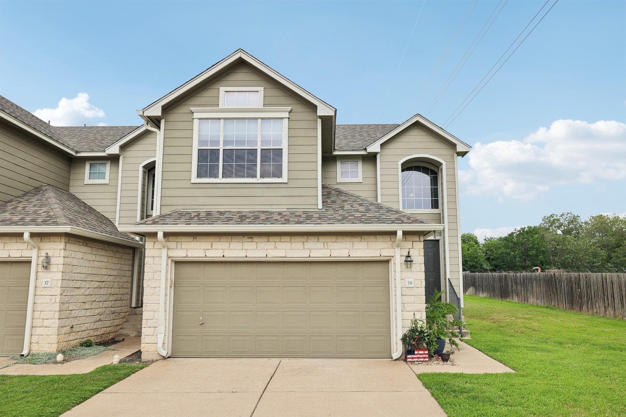 2632  Century Park Blvd  #38