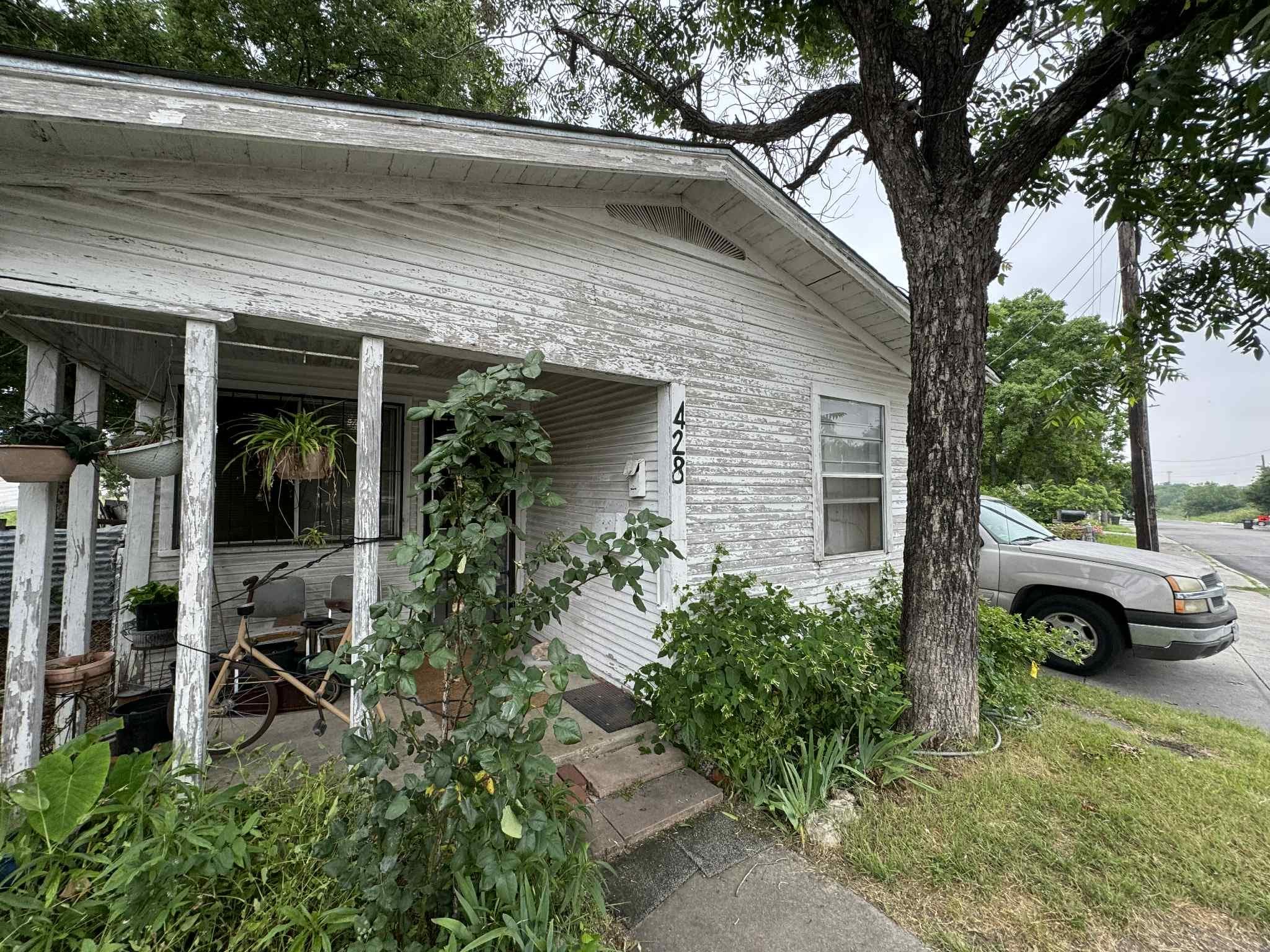 428 Runnels Ave