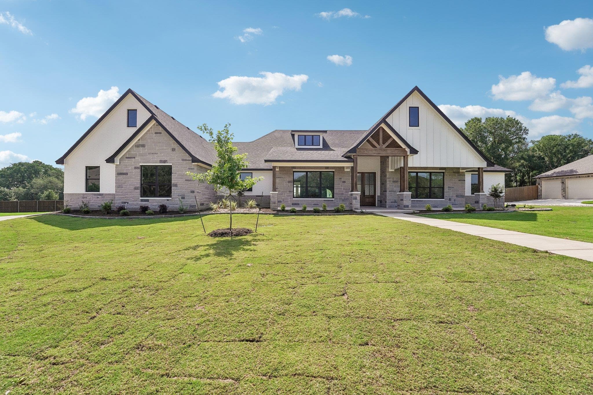1284  Ambrose Dr