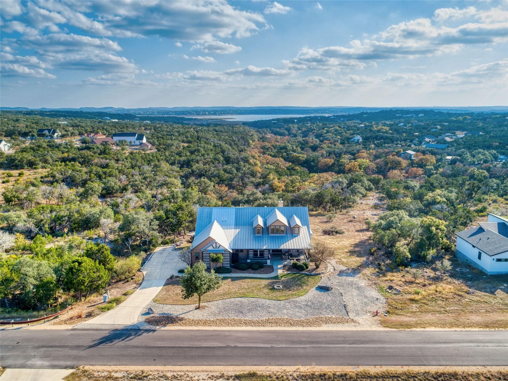 1651  Lake Ridge Blvd