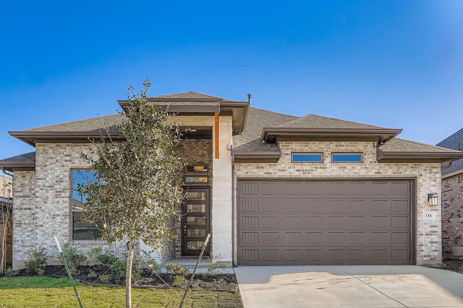 138  Prickly Poppy Loop