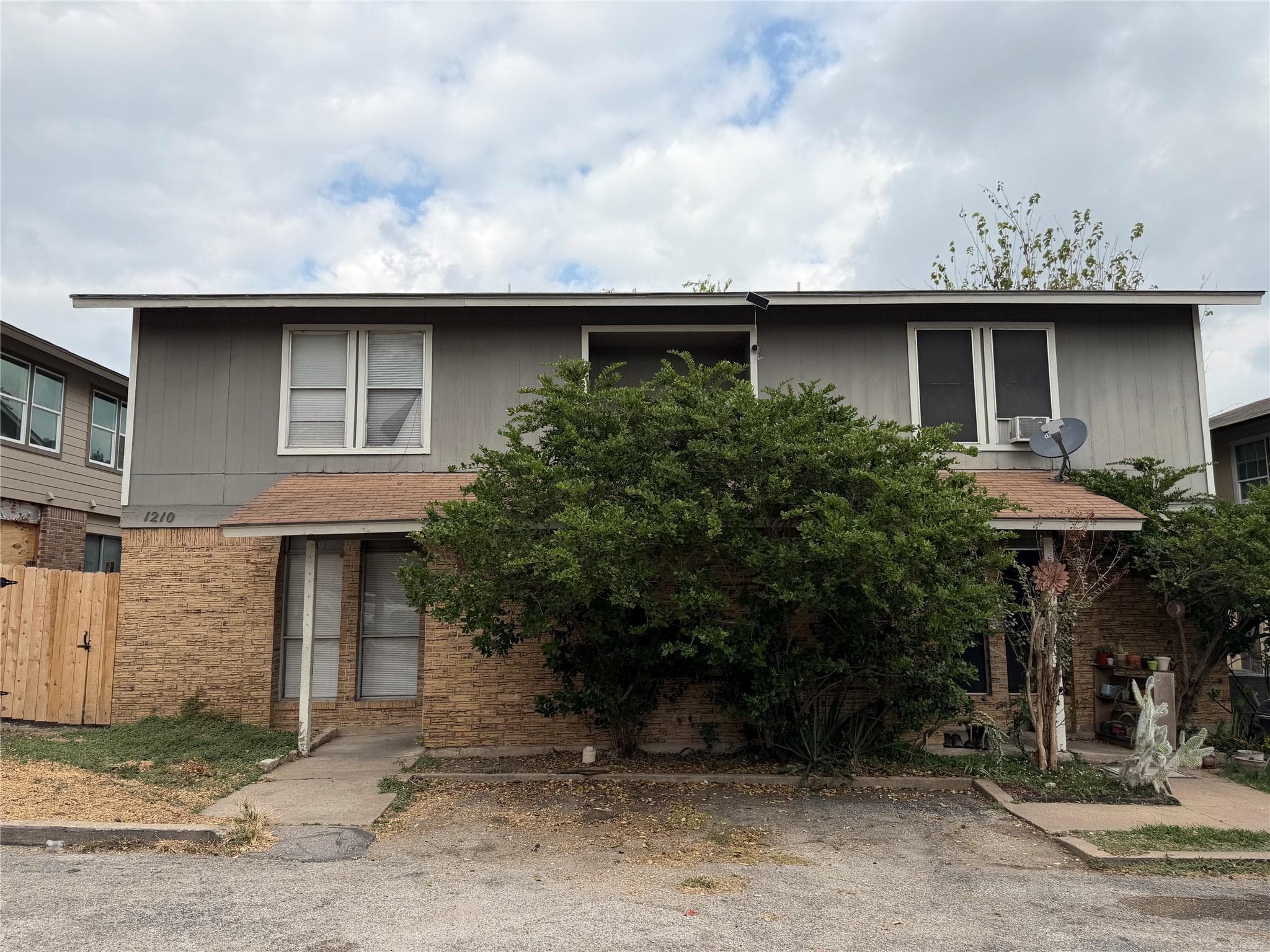 1210 Southport Dr #A
