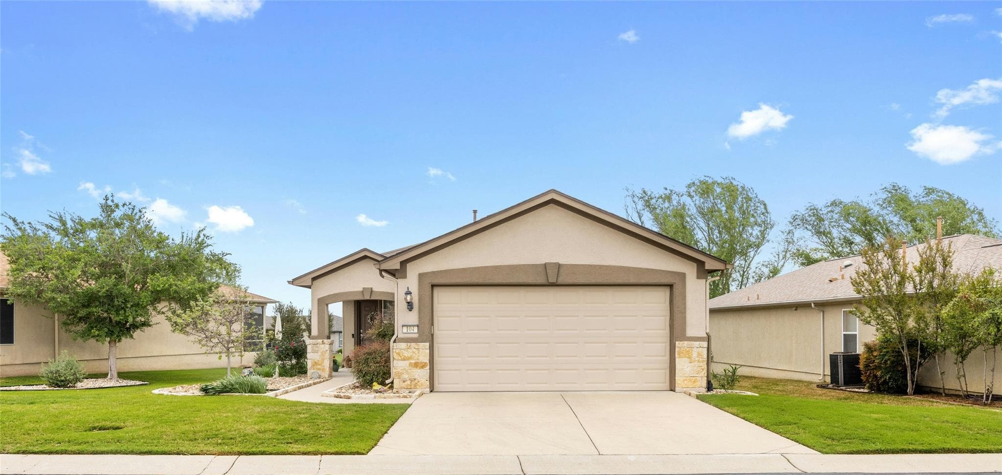 104  Monument Hill Trl