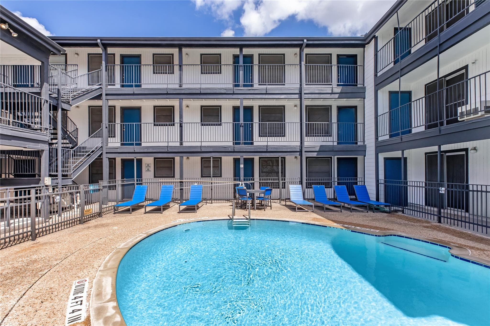 6010 N Lamar Blvd #203