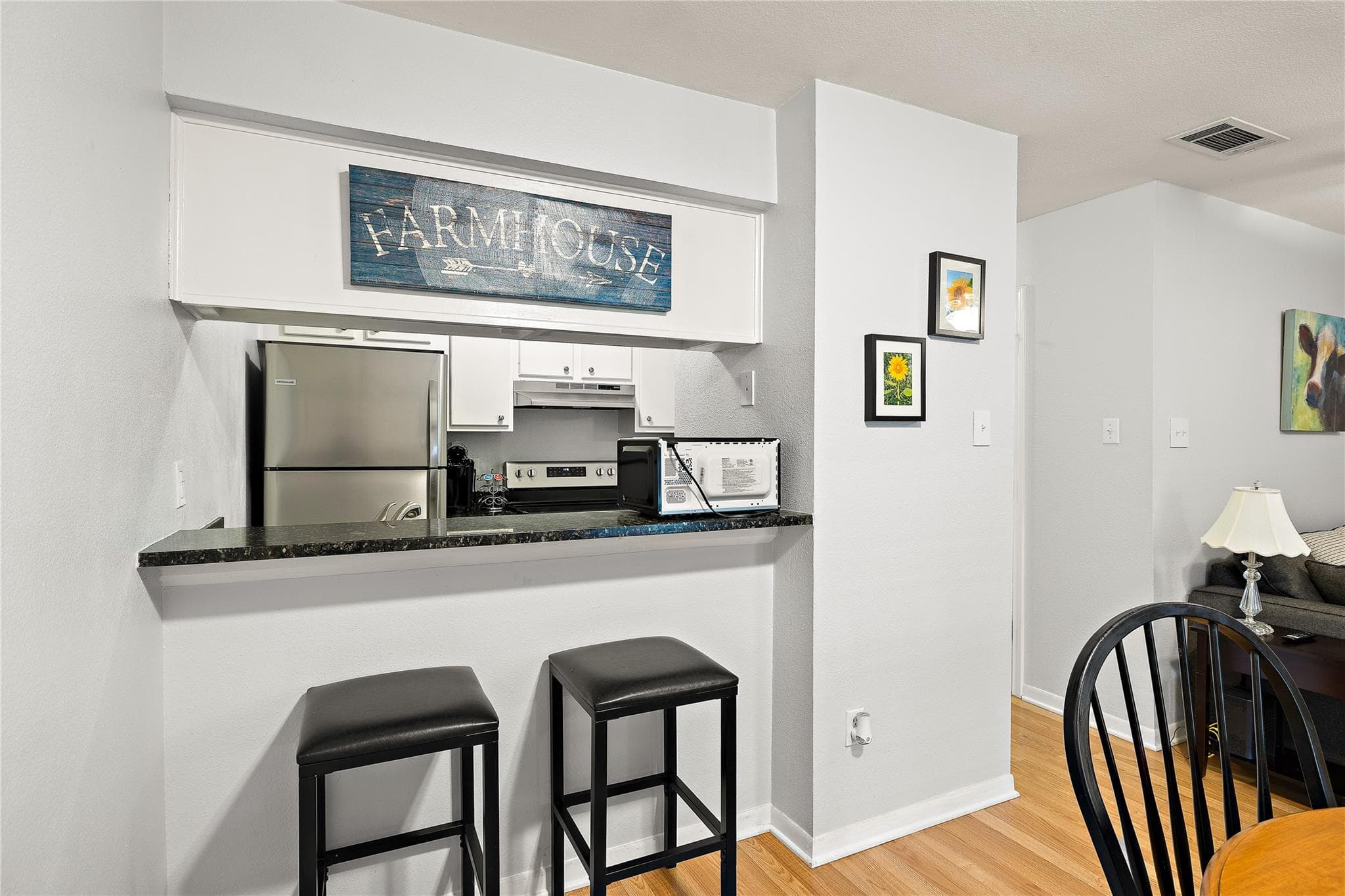 2450  Ashdale Dr  #B-211