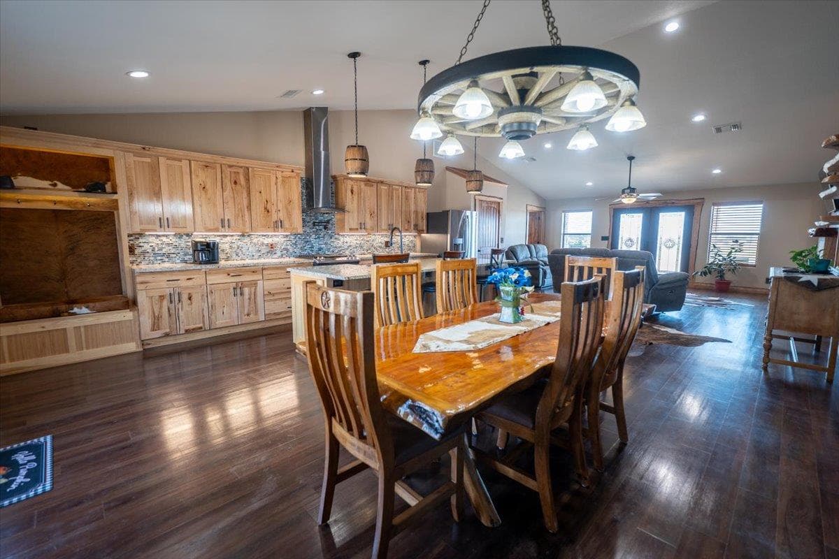 1825 Savanna Ridge Ranch Rd