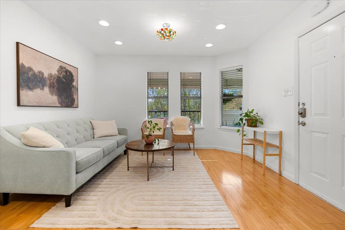 2104  Cullen Ave  #7-204