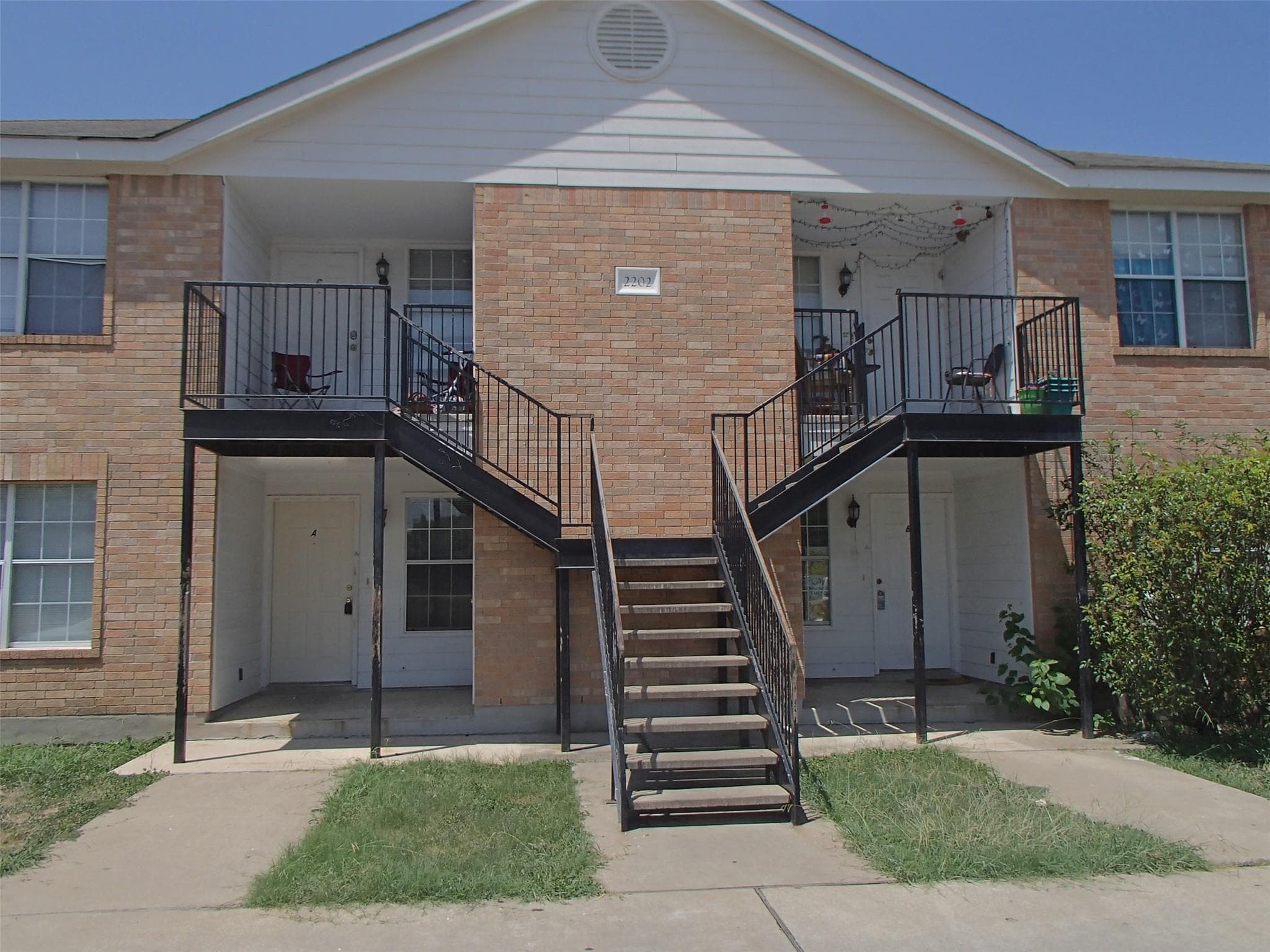 2202  KATY Ln  #A