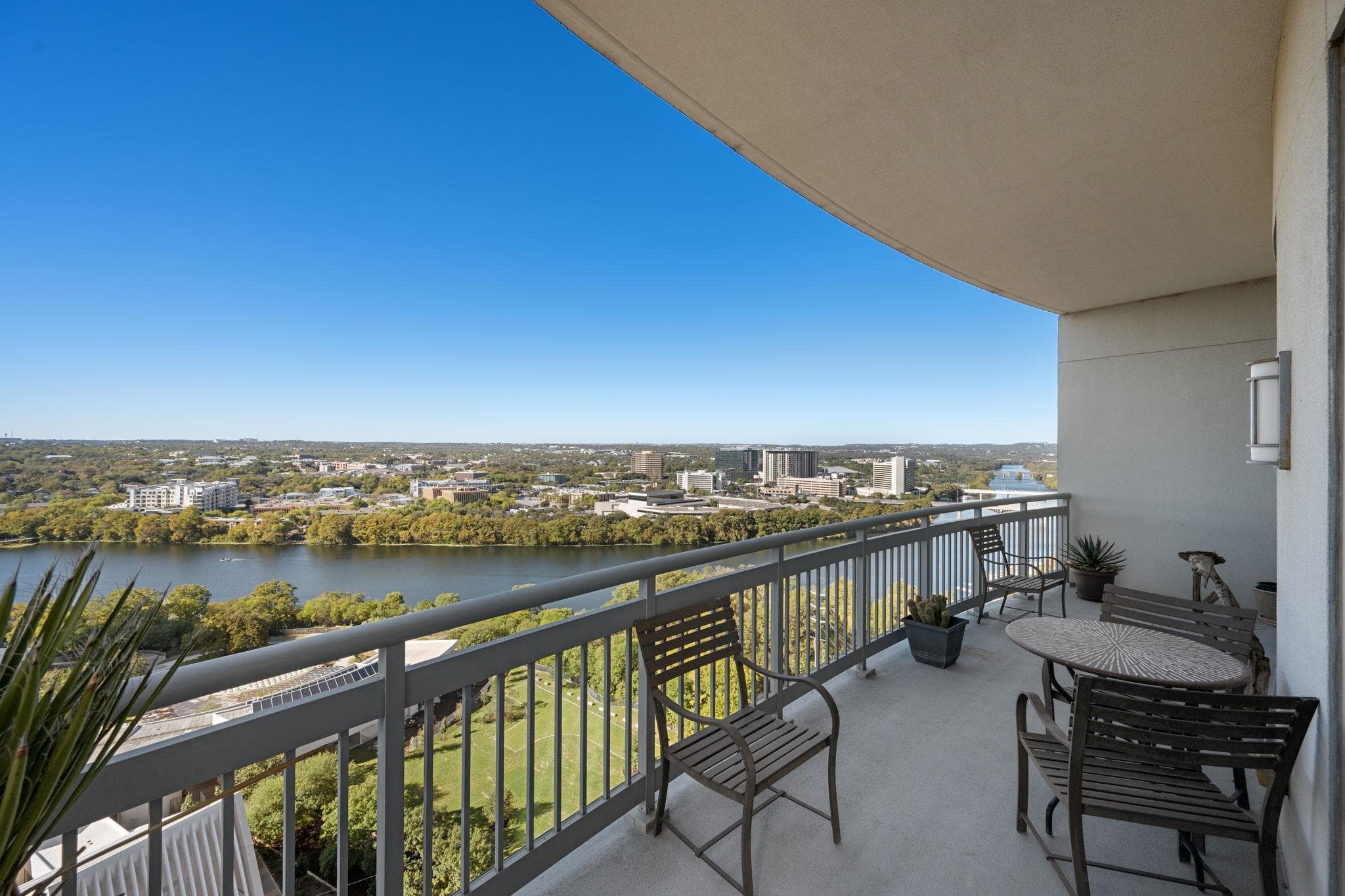 603  Davis St  #2009