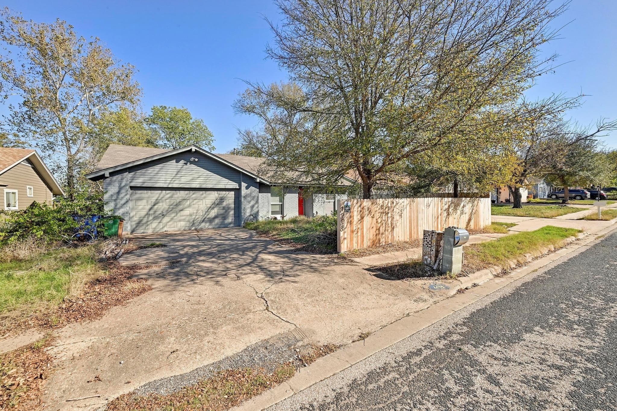 1208  Milford Way