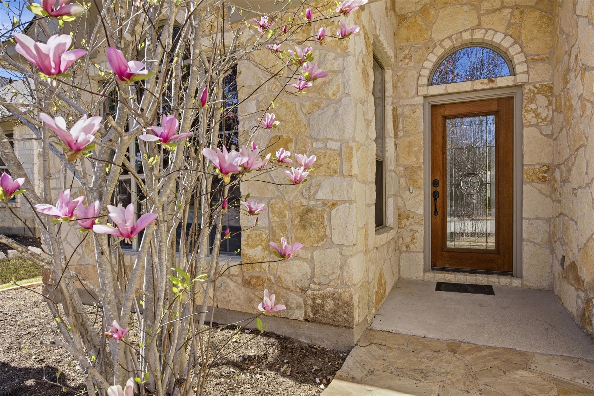 715  Enchanted Rock Trl