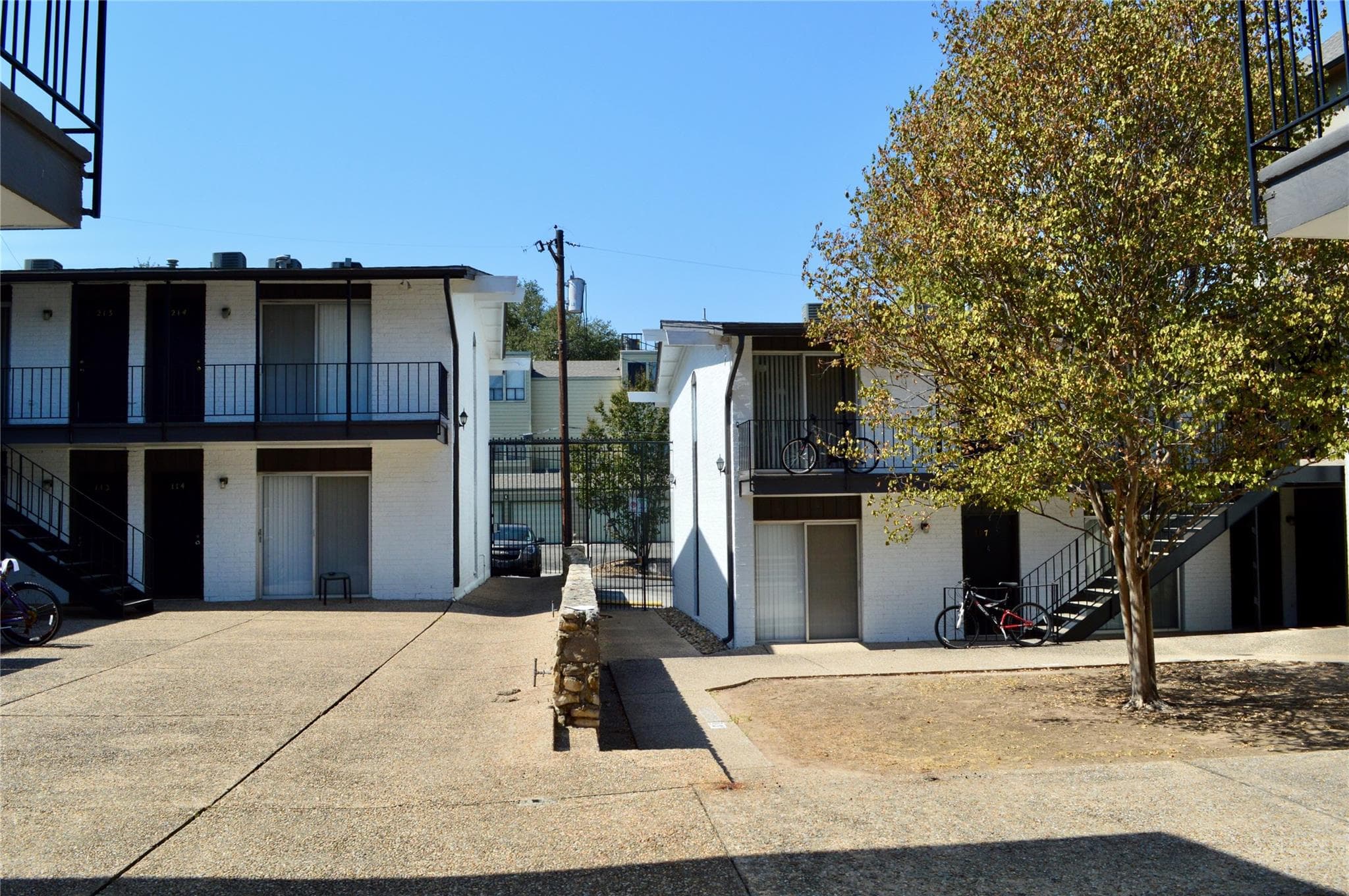 2610  Salado St  #210