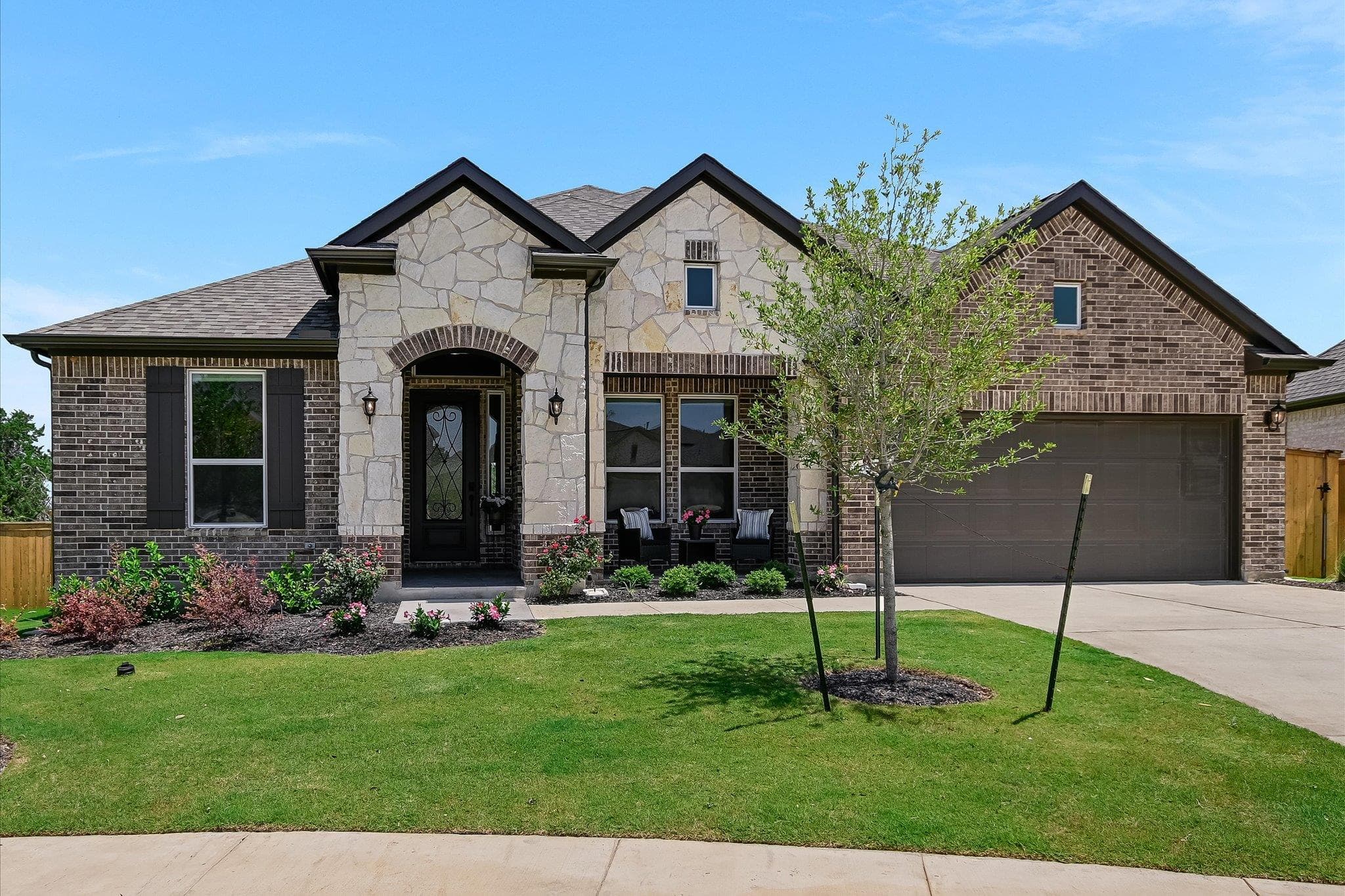 108  Trans Pecos Ct