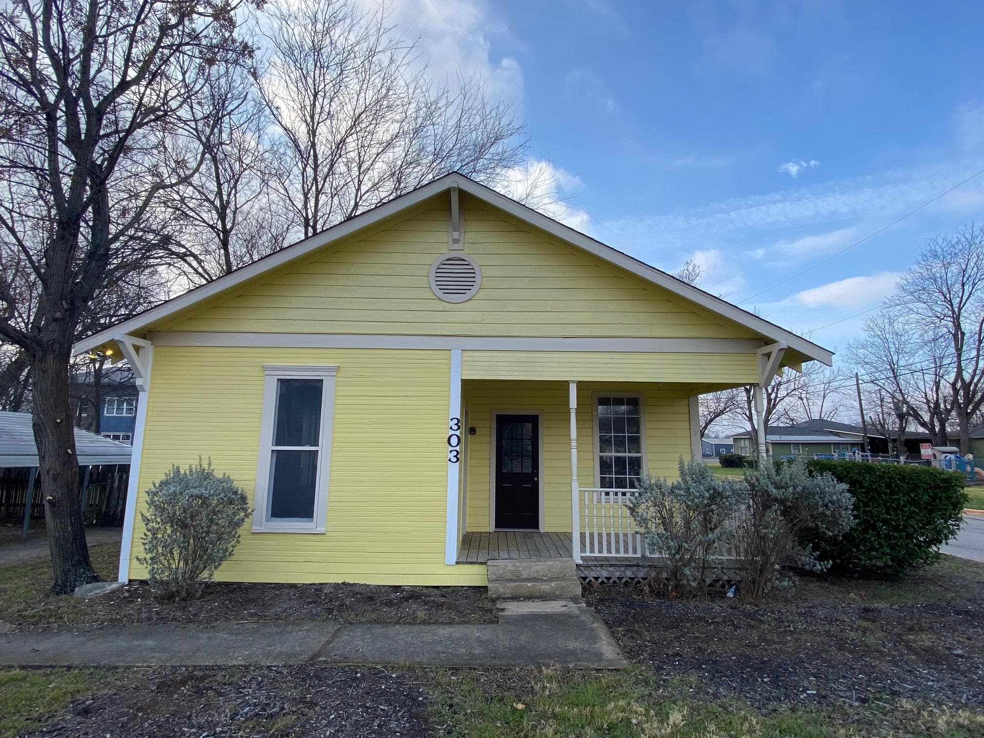 303  Taylor St