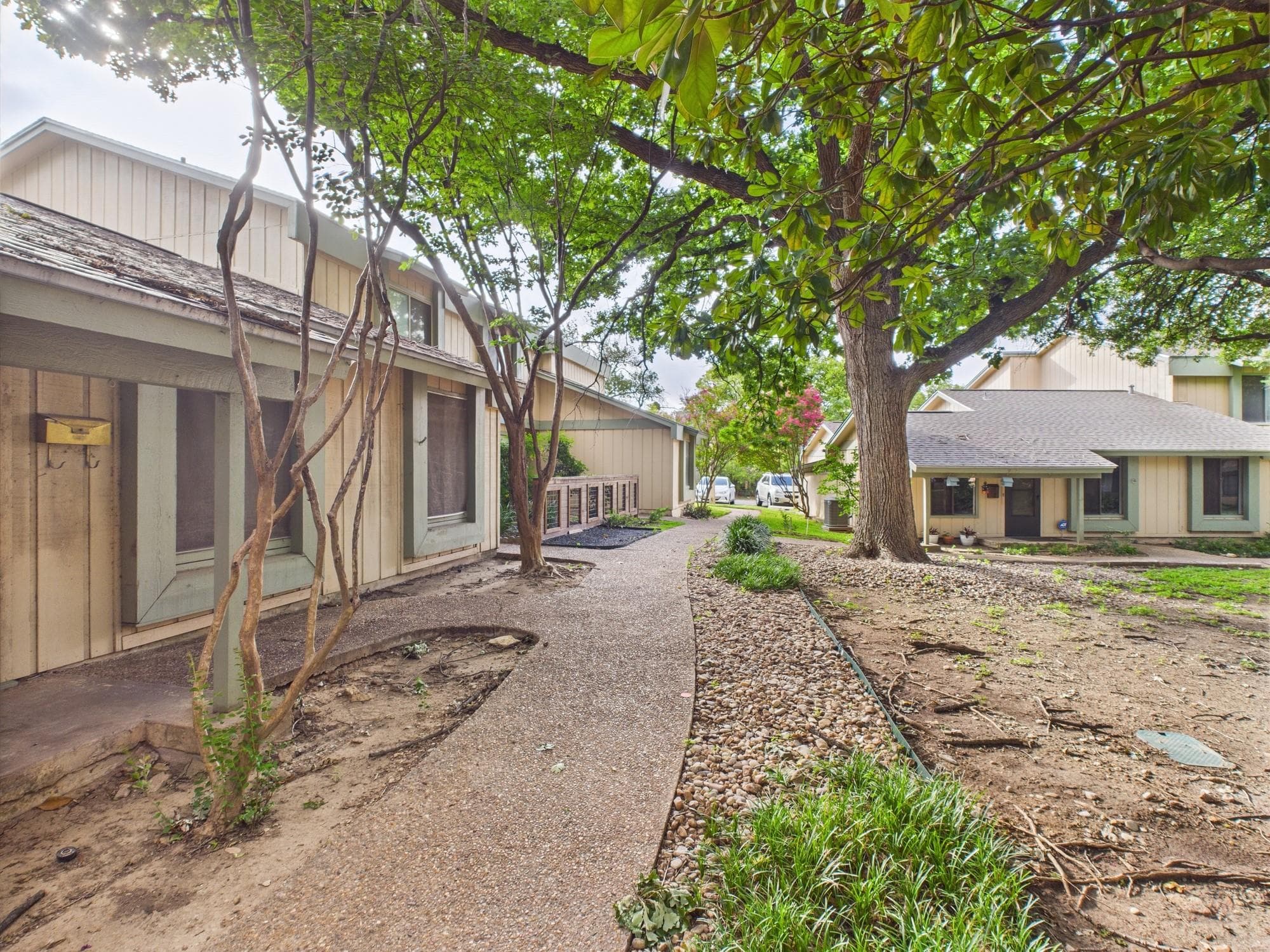 9520  Quail Village Ln