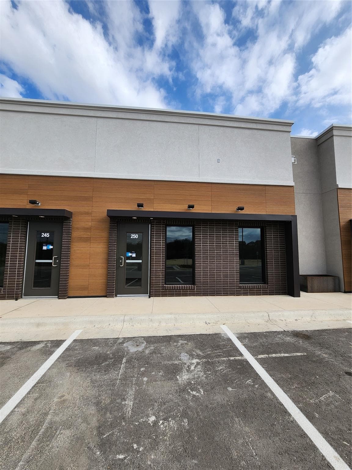 2261  Gattis School Rd  #250