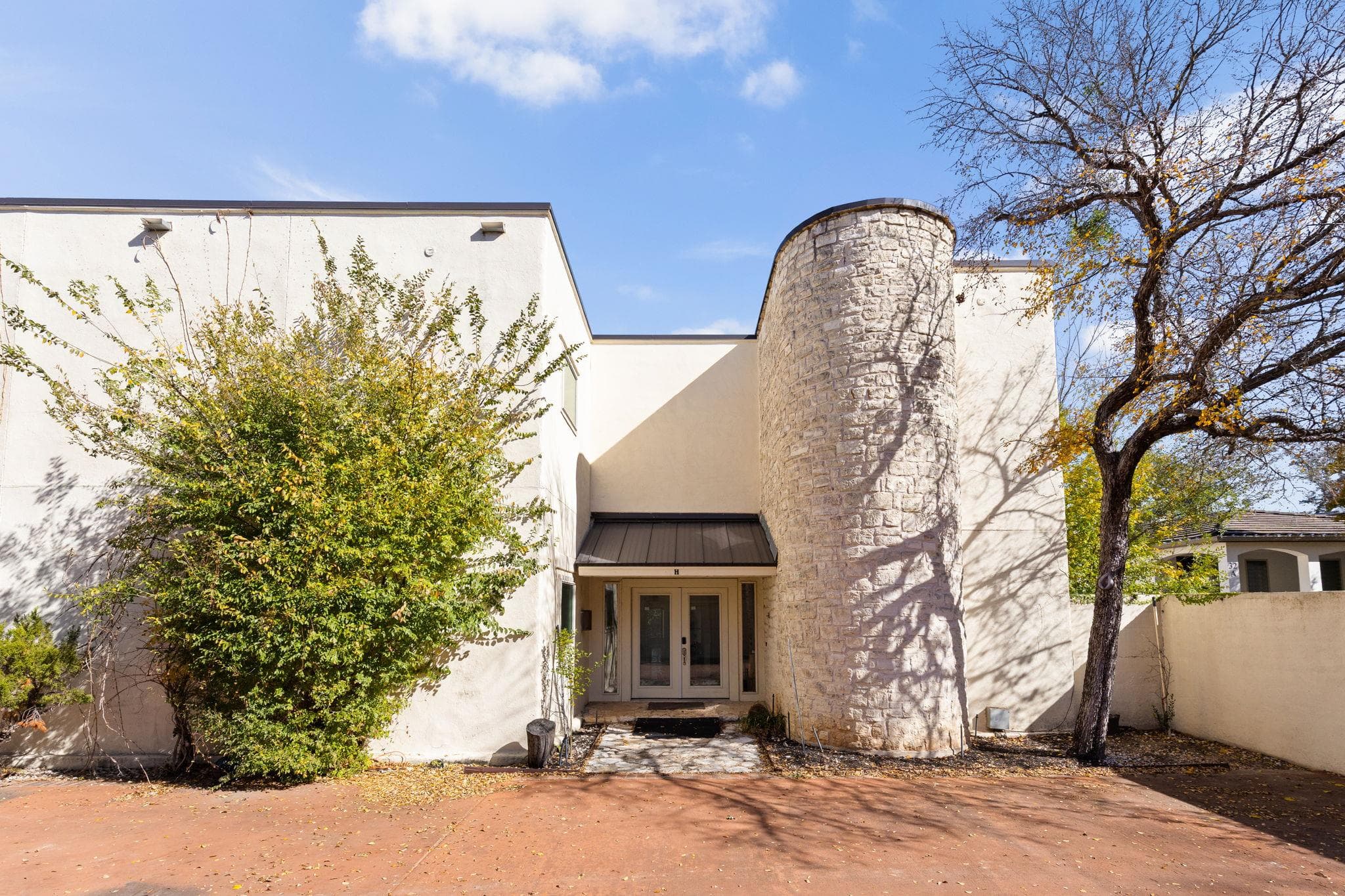 1  Crystal Springs Court Ct  #H