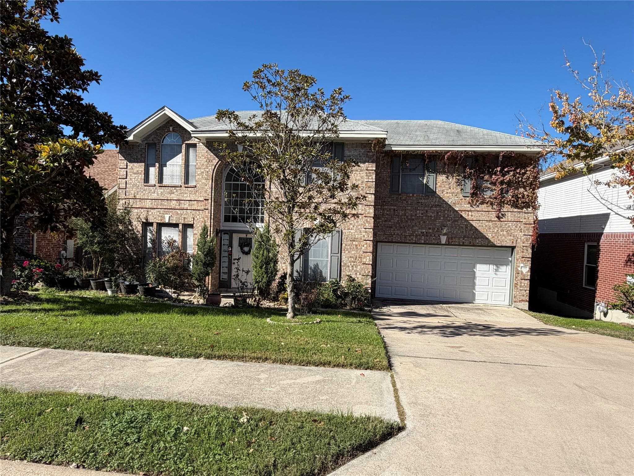 12332  Donovan Cir