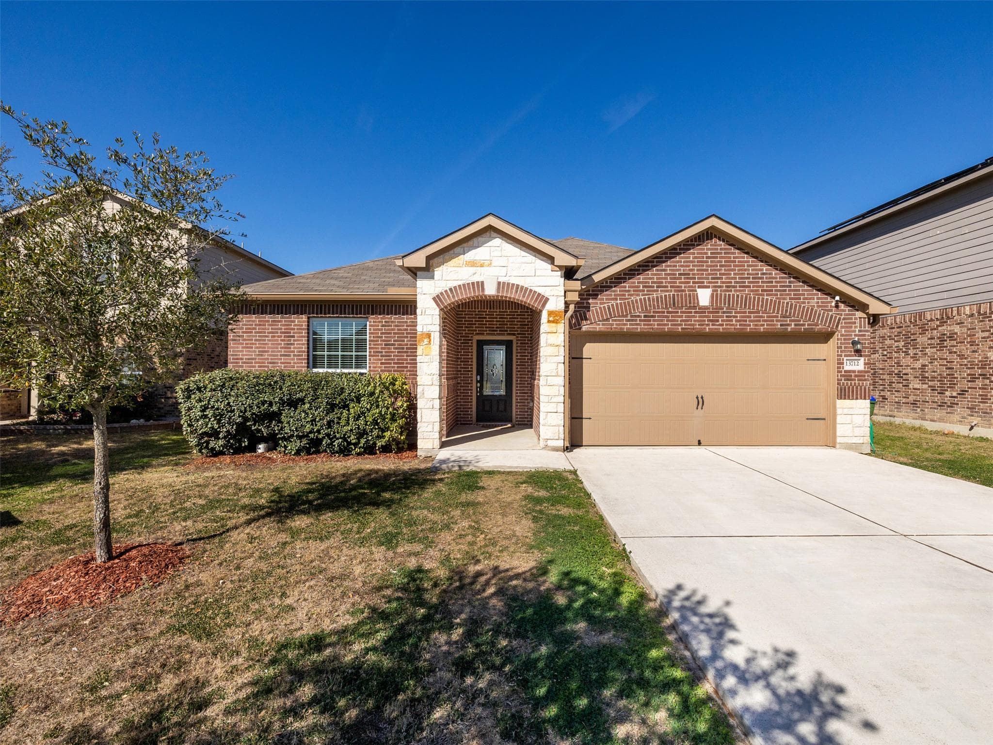 13712  Charles W Fairbanks Cv