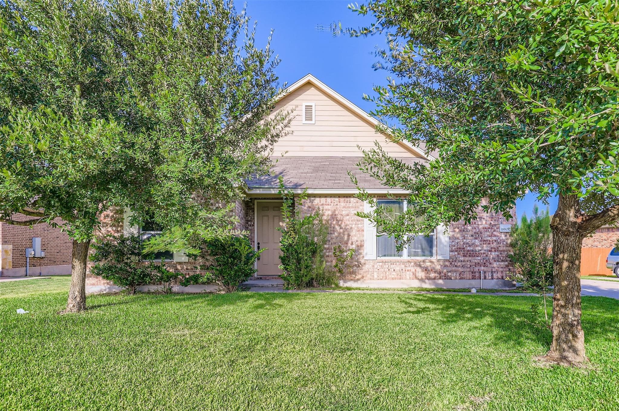 18808  Star Gazer Way