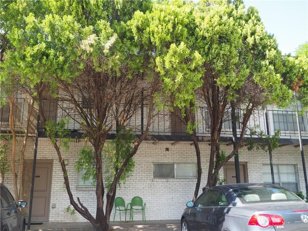 710 E Dean Keeton St  #212