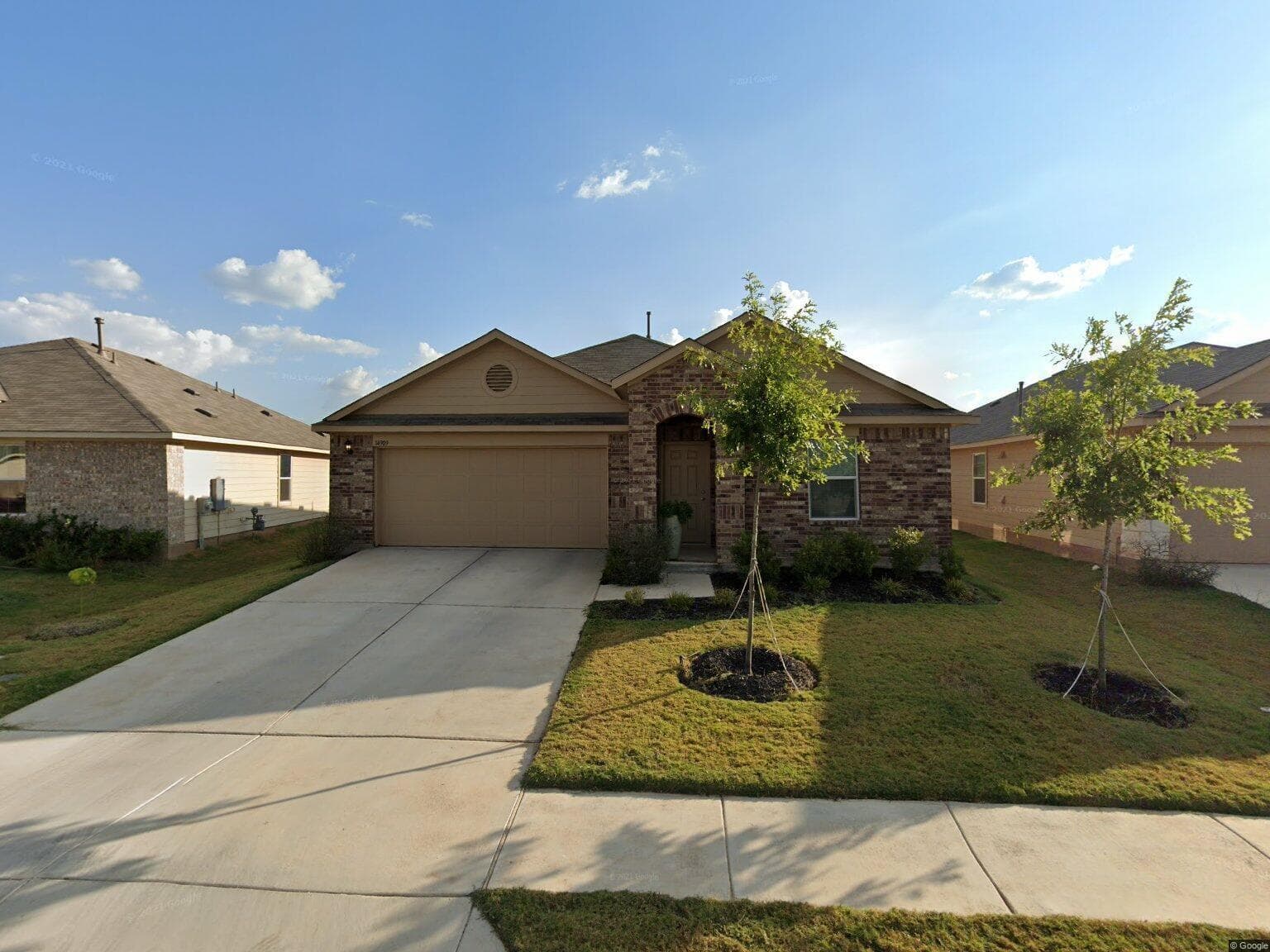 14909  Custis Ln